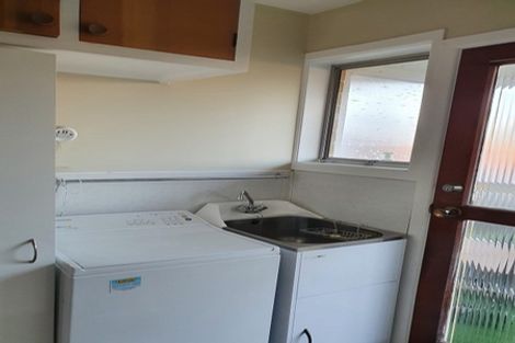 Photo of property in 77 Memorial Avenue, Ilam, Christchurch, 8053