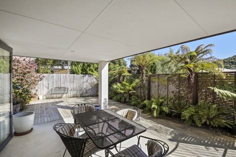 Photo of property in 5 Whitby Close, Waikawa, Picton, 7220