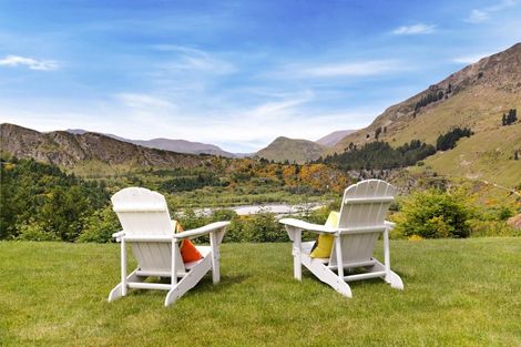 Photo of property in 9 Sew Hoy Lane, Arthurs Point, Queenstown, 9371