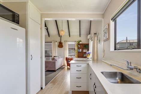 Photo of property in 2/17 Ranui Road, Stoke, Nelson, 7011