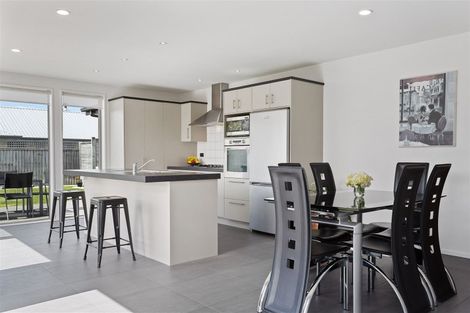 Photo of property in 60 Oakwood Drive, Rangiora, 7400