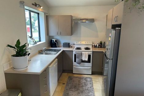 Photo of property in 60 Happy Valley Road, Owhiro Bay, Wellington, 6023