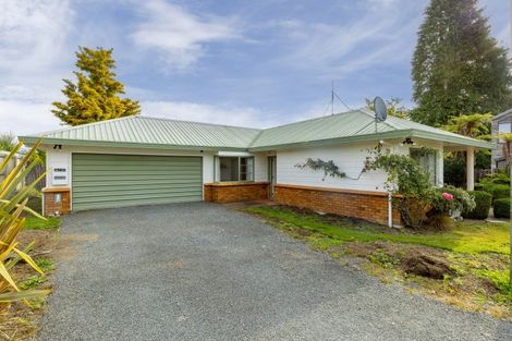 Photo of property in 8 Kathleen Place, Rainbow Point, Taupo, 3330
