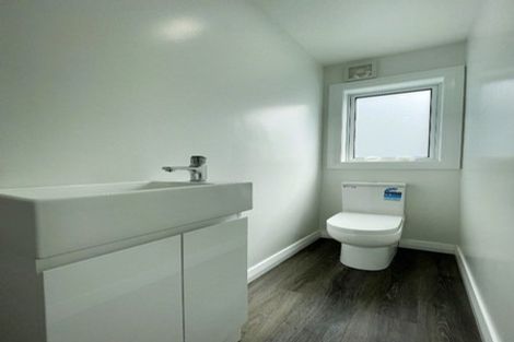 Photo of property in 70 The Parade, Island Bay, Wellington, 6023