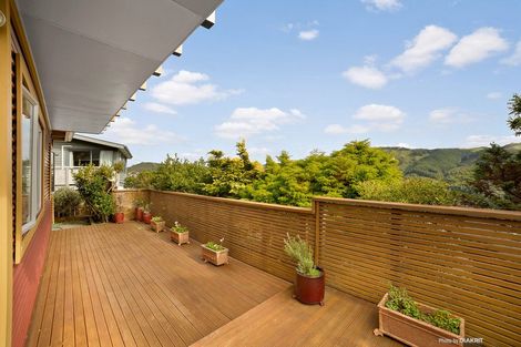 Photo of property in 9 Huntingdon Street, Northland, Wellington, 6012