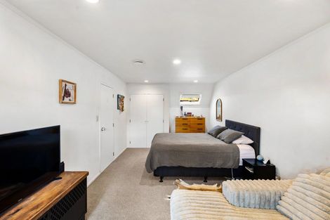 Photo of property in 1228 Howard Street, Parkvale, Hastings, 4122