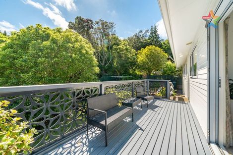 Photo of property in 5 Ruth Grove, Karori, Wellington, 6012