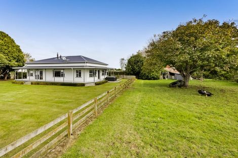 Photo of property in 14 Weld Street, Normanby, Hawera, 4614