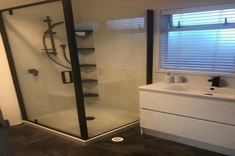 Photo of property in 198 Oceanbeach Road, Mount Maunganui, 3116