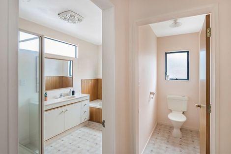 Photo of property in 7 Gresford Place, Churton Park, Wellington, 6037