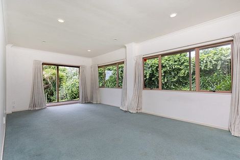 Photo of property in 17 Sea Vista Avenue, Beach Haven, Auckland, 0626