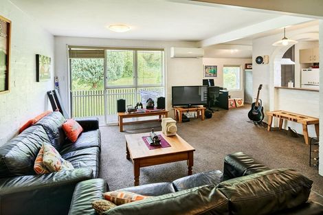 Photo of property in 141b Churton Drive, Churton Park, Wellington, 6037