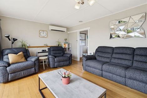 Photo of property in 4 Perth Place, Awapuni, Palmerston North, 4412