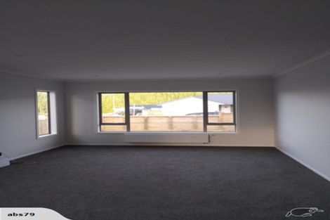 Photo of property in 18 Schooner Drive, Whitby, Porirua, 5024