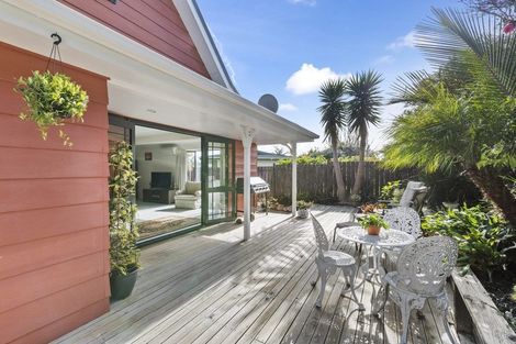 Photo of property in 94a /2 Coronation Road, Hillcrest, Auckland, 0627
