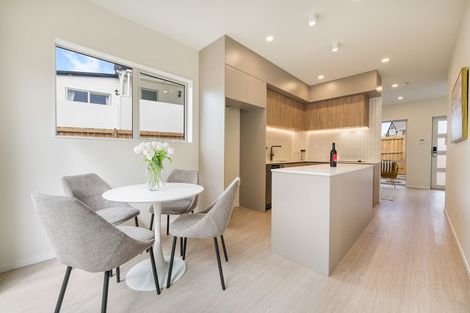 Photo of property in 6c Law Street, Torbay, Auckland, 0630
