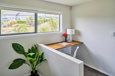 Photo of property in 11a Polestar Lane, Whitby, Porirua, 5024