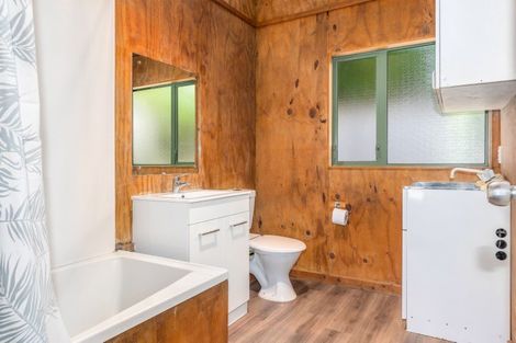 Photo of property in 20 Te Manuao Road, Otaki, 5512