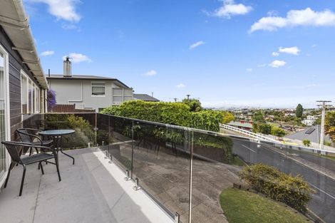 Photo of property in 65 Hinewa Road, Otumoetai, Tauranga, 3110