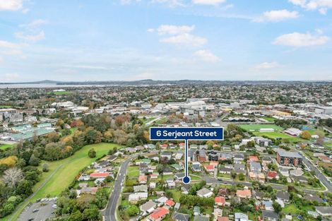 Photo of property in 6 Serjeant Street, Henderson, Auckland, 0612