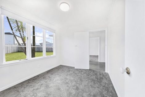 Photo of property in 19 Alexandra Street, Riverhead, 0820