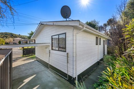 Photo of property in 144a Waikawa Road, Picton, 7220