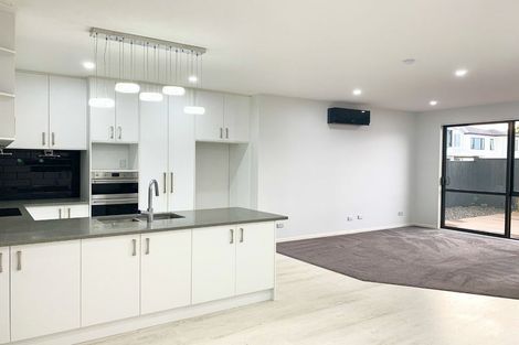 Photo of property in 8 Pihoihoi Place, Hobsonville, Auckland, 0616