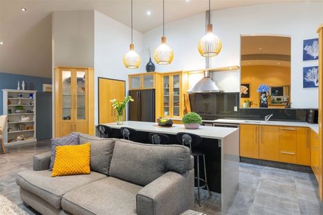 Photo of property in 2 Marina View, Waikawa, Picton, 7281