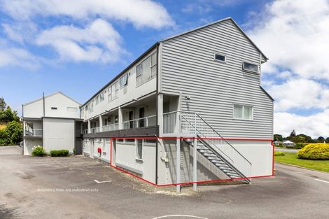 Photo of property in 1-25/300 Lake Terrace, Two Mile Bay, Taupo, 3330