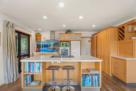 Photo of property in 8 Larch Place, Wanaka, 9305