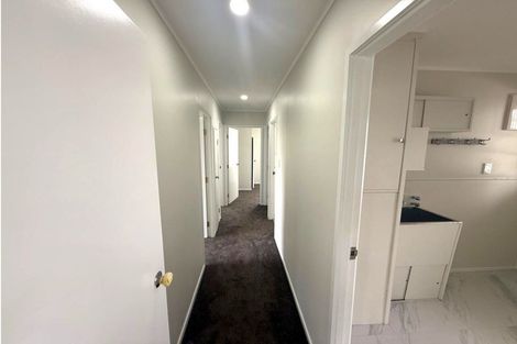 Photo of property in 1 Heathberry Close, Papatoetoe, Auckland, 2025