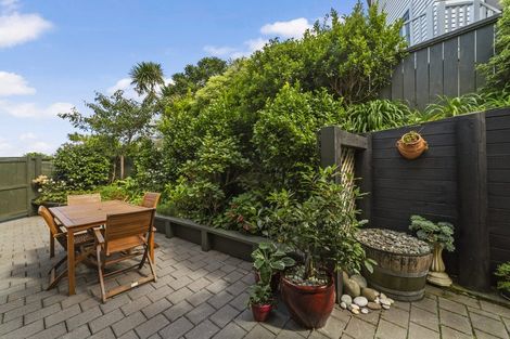 Photo of property in 101c Karepa Street, Brooklyn, Wellington, 6021