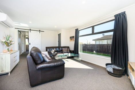 Photo of property in 7 Colonial Place, Kelvin Grove, Palmerston North, 4414