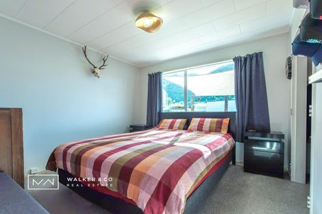 Photo of property in 1/50 Hartford Crescent, Totara Park, Upper Hutt, 5018
