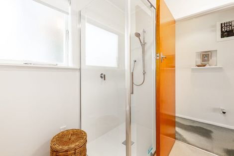 Photo of property in 11 Anthony Grove, Paraparaumu Beach, Paraparaumu, 5032