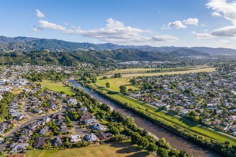 Photo of property in 21f1- Roband Crescent, Brown Owl, Upper Hutt, 5018