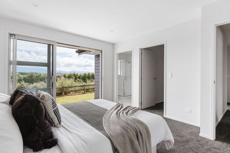 Photo of property in 14 Anglers Way, Omokoroa, 3114