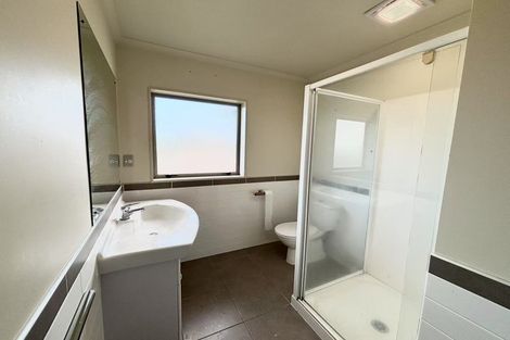 Photo of property in 13 Finbar Close, Flat Bush, Auckland, 2019