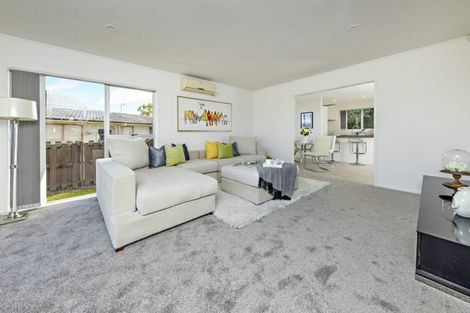 Photo of property in 21 Heathberry Close, Papatoetoe, Auckland, 2025