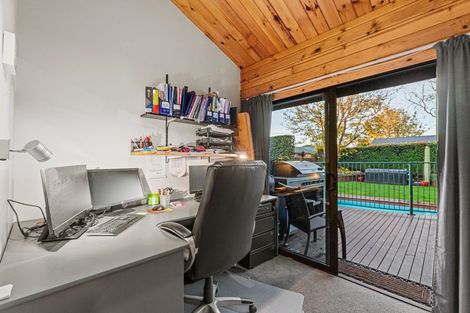 Photo of property in 42 Steadman Road, Broomfield, Christchurch, 8042