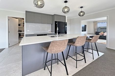 Photo of property in 3 Omahuru Road, Glenbrook, 2681