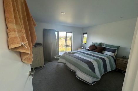 Photo of property in 12 Brooker Place, Waipukurau, 4200