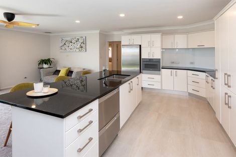 Photo of property in 2 Brailsford Court, Dannemora, Auckland, 2016