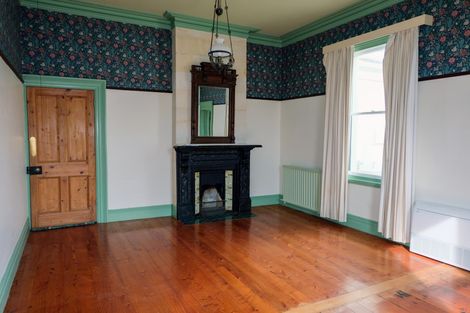 Photo of property in 1 Ure Street, South Hill, Oamaru, 9400