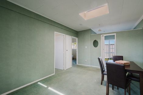 Photo of property in 17 Sandalwood Drive, Dinsdale, Hamilton, 3204