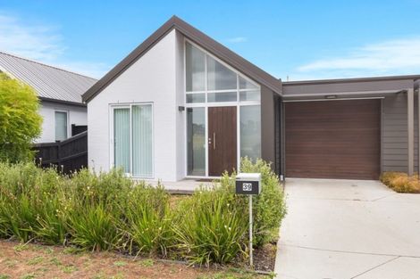 Photo of property in 39 Battalion Drive, Papakura, 2110