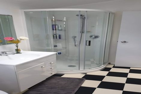 Photo of property in 274 Rangatira Road, Beach Haven, Auckland, 0626