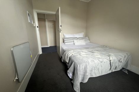Photo of property in Rosemere Backpackers, 6 Macdonald Crescent, Te Aro, Wellington, 6011