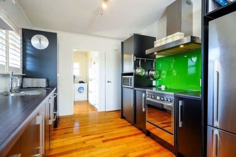 Photo of property in 59 Mcintyre Road, Mangere Bridge, Auckland, 2022