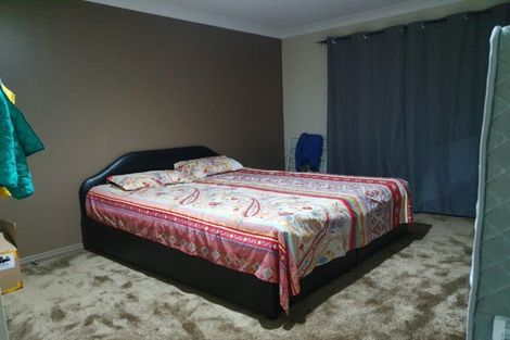 Photo of property in 13 Kaseng Place, East Tamaki Heights, Auckland, 2016